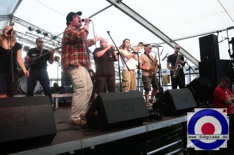 Buttermaker (D) und Die Tornados 12. Force Attack Festival - Behnkenhagen - Zeltbuehne 26. Juli 2008 (8).JPG